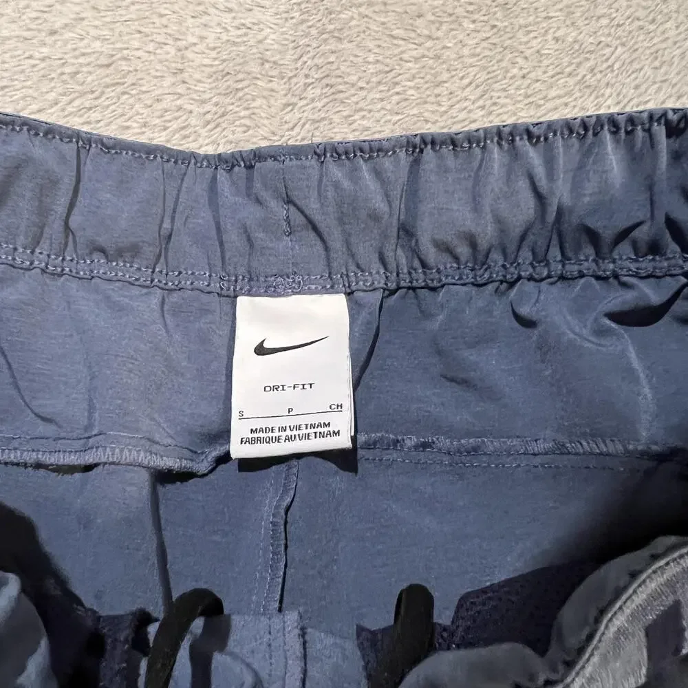 Nike Dri-FIT Flex 8